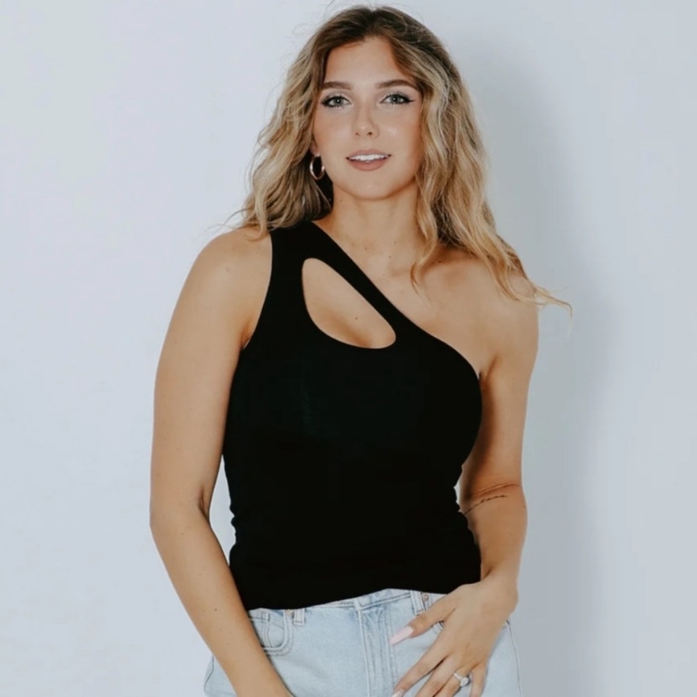 Klassy Network One Shoulder Brami